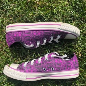 Purple Skull Converse
